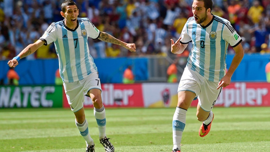 APTOPIX Brazil Soccer_Cham640.jpg